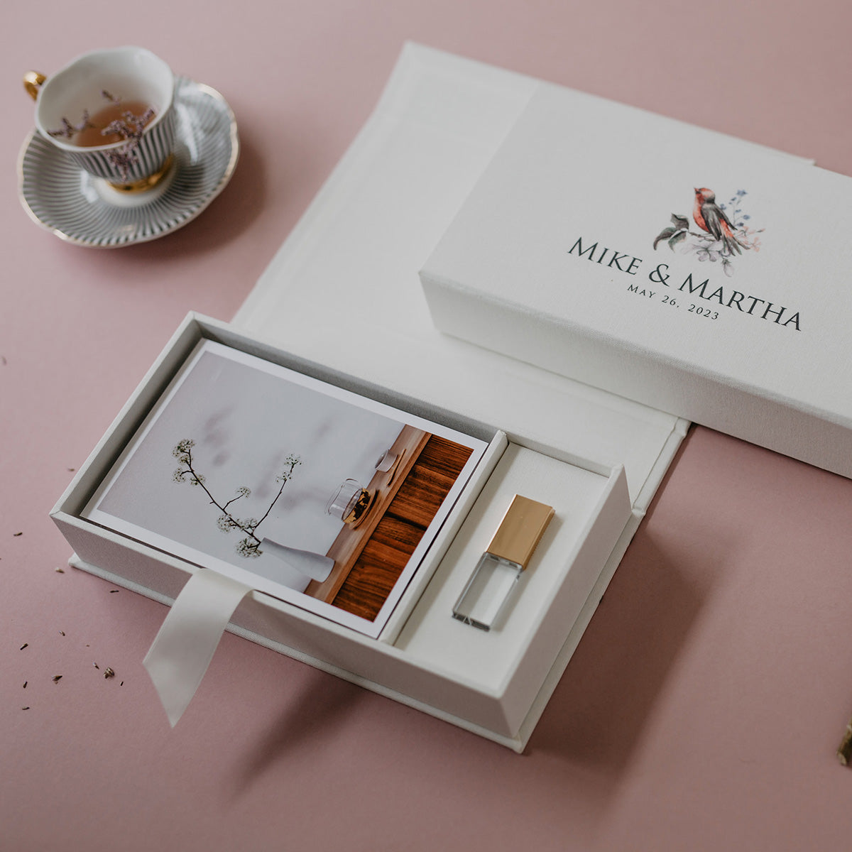 4x6 White fabric photo box