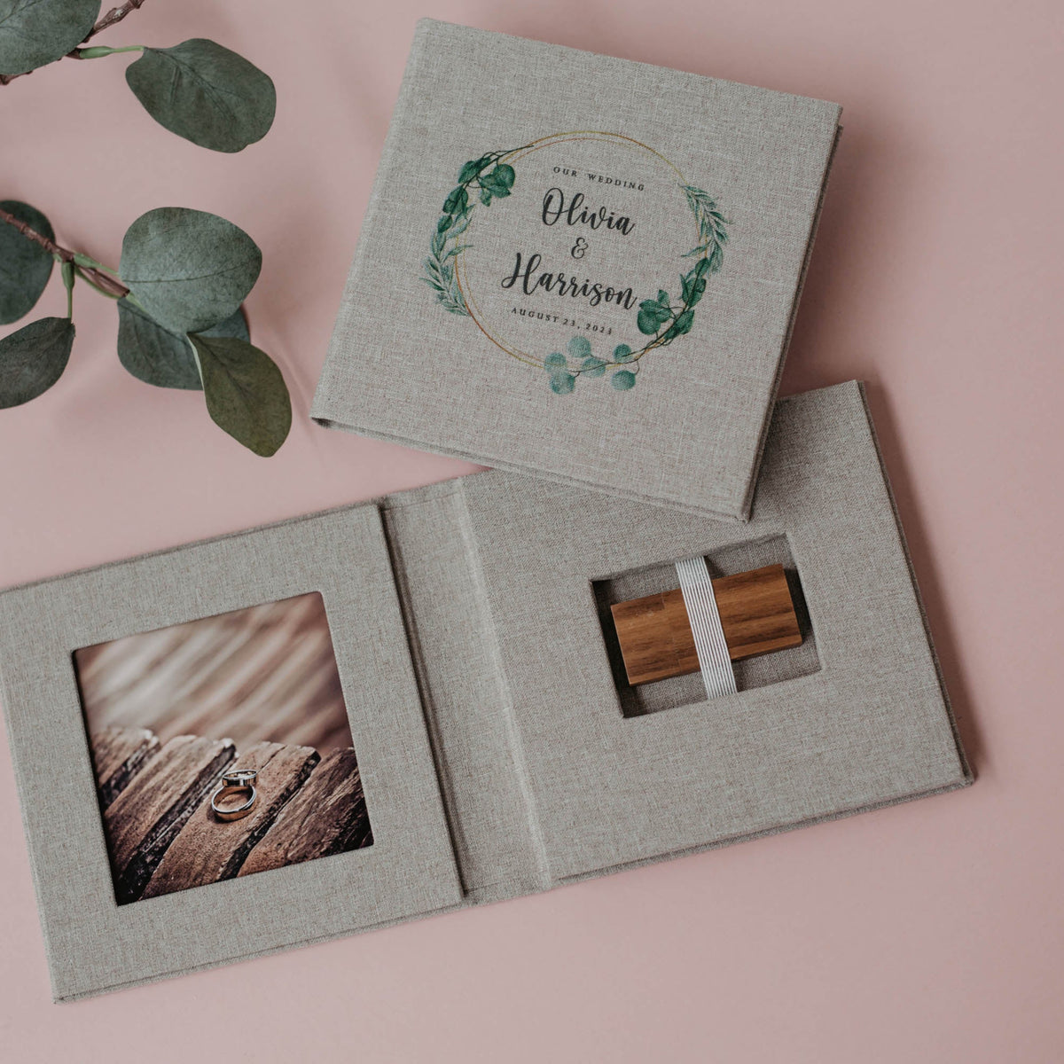 4x4 Gray fabric USB box with photo