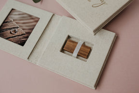 4x4 Vintage fabric USB box with photo