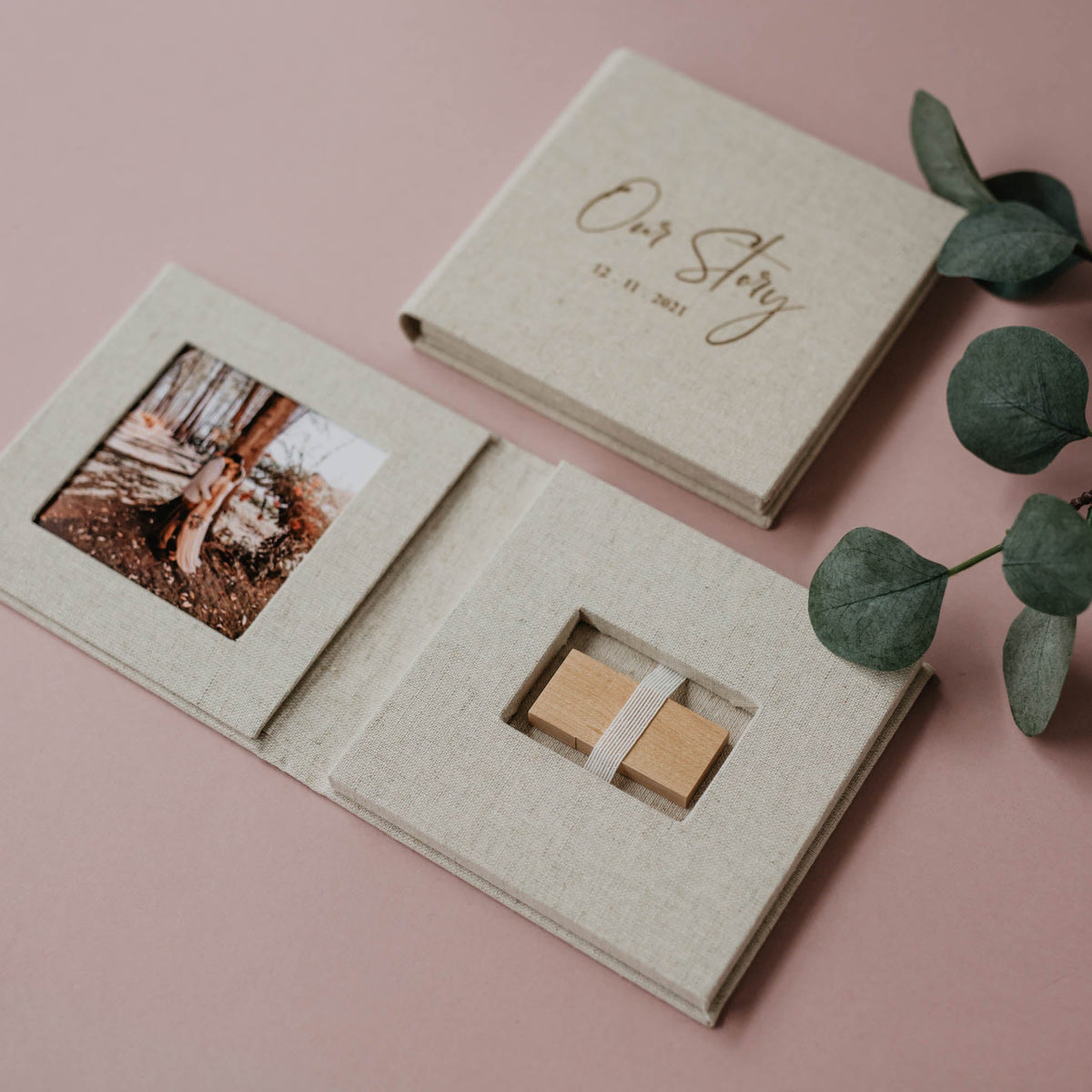4x4 Vintage fabric USB box with photo